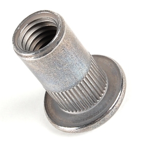 Nitovacia matica M10