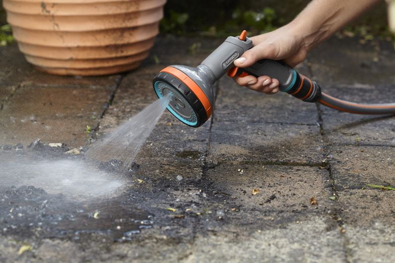 Multifunkčná postrekovacia pištoľ Gardena Comfort - GA1831520