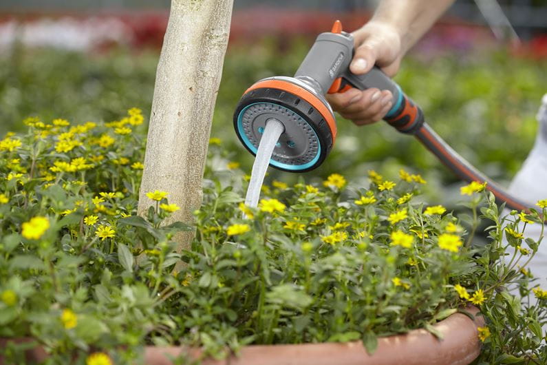 Multifunkčná postrekovacia pištoľ Gardena Comfort - GA1831520