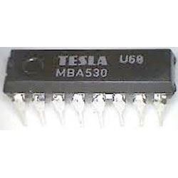 MBA530 - dekodér farieb PAL, DIL16