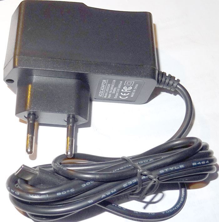 Napájač, sieťový adaptér USB 5V/2,4A spínaný, koncovka USB C