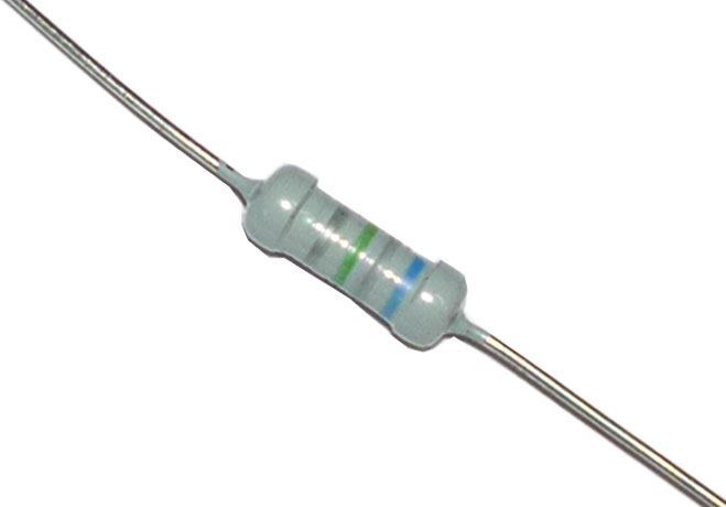 5M6 TR214, rezistor 0,5 W, 10%