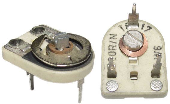 220R - TP017, trimer uhlíkový keramický ležatý RM10x12, 5mm