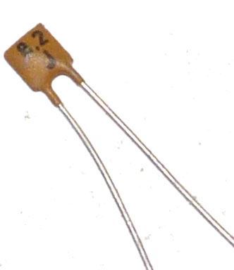 8p2/40V TK754, keramický kondenzátor