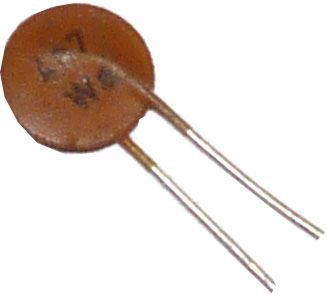 4n7/63V SK73444, keramický kondenzátor